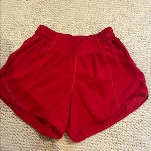 Like New Lululemon Hotty Hot HR 4” red shorts size 2